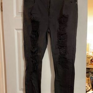 Black distressed jeggings